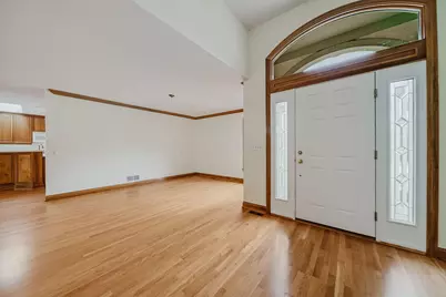 669 Slemmons Drive, Columbus, OH 43235 - Photo 6