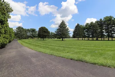 121 Hubbard Road, Galloway, OH 43119 - Photo 6