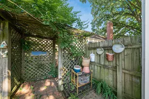 128 E Royal Forest Blvd, Columbus, OH 43214 - Photo 34