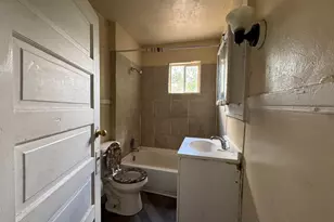 140 S Highland Ave, Columbus, OH 43223 - Photo 24