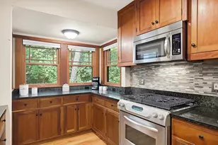 296 Walhalla Rd, Columbus, OH 43202 - Photo 22