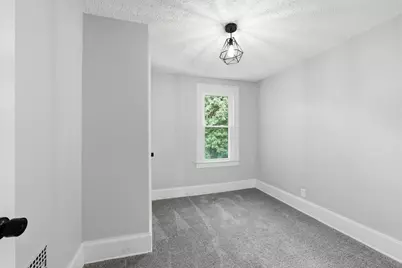 138 S Burgess Avenue, Columbus, OH 43204 - Photo 18