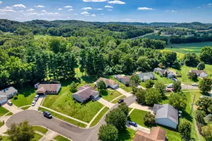 1133 Coventry Cir, Lancaster, OH 43130 - Photo 10