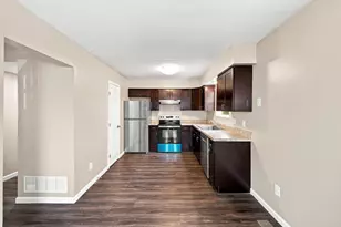 4947-4949 Kilconnel Dr, Columbus, OH 43221 - Photo 6