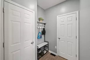 1059 Honeycomb Ln, Grove City, OH 43123 - Photo 8