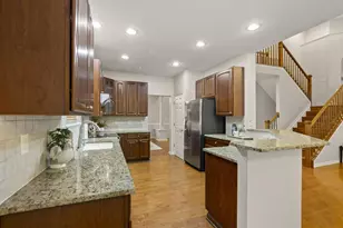 6751 Burnside Ln, Dublin, OH 43016 - Photo 10