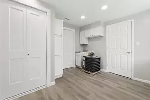 452 Holton Ave, Columbus, OH 43223 - Photo 6