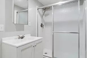 452 Holton Ave, Columbus, OH 43223 - Photo 14