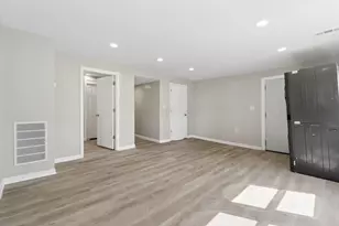 452 Holton Ave, Columbus, OH 43223 - Photo 16