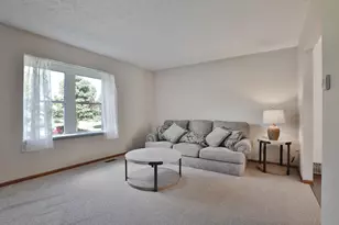 3311 Harbor Bay Dr, Columbus, OH 43221 - Photo 4
