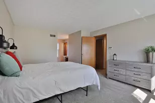 3311 Harbor Bay Dr, Columbus, OH 43221 - Photo 28