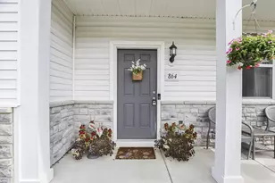 864 Corylus Dr SW, Pataskala, OH 43062 - Photo 6