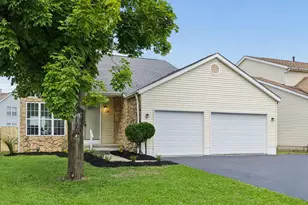 2721 Barrows Rd, Columbus, OH 43232 - Photo 2