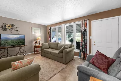 1011 Pleasant Court, Reynoldsburg, OH 43068 - Photo 8