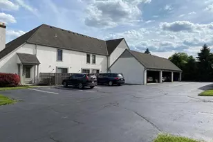 359 St Andrews Dr, Dublin, OH 43017 - Photo 2