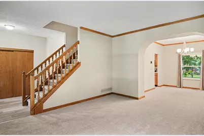744 Summertree Lane, Westerville, OH 43081 - Photo 6