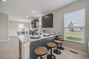 426 Oakland Hills Loop, Commercial Point, OH 43116 - Photo 14