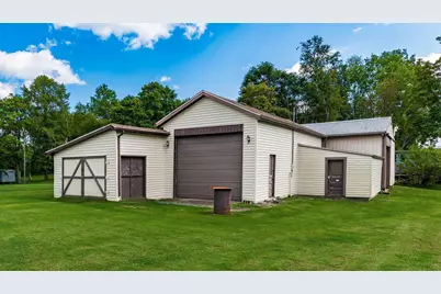 2910 S Pleasant Grove Road, Zanesville, OH 43701 - Photo 2