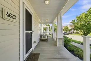 4620 Snowy Meadow Dr, Grove City, OH 43123 - Photo 4