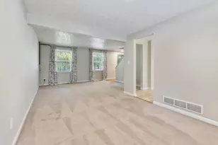 6553 Skywae Dr, Columbus, OH 43229 - Photo 6