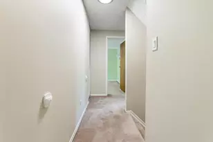 6553 Skywae Dr, Columbus, OH 43229 - Photo 24