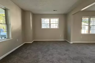 2854 E 11th Ave, Columbus, OH 43219 - Photo 2