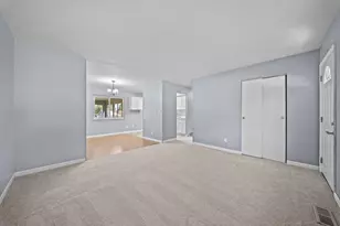 2844 Pamella Dr, Columbus, OH 43207 - Photo 10