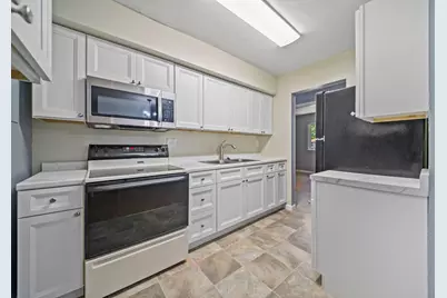2844 Pamella Drive, Columbus, OH 43207 - Photo 12