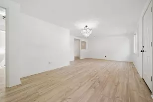 5999 Ambleside Dr, Columbus, OH 43229 - Photo 6