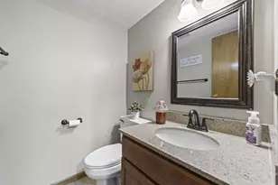 636 Waybaugh Dr, Columbus, OH 43230 - Photo 16