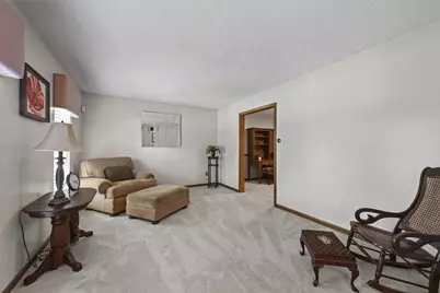 636 Waybaugh Drive, Columbus, OH 43230 - Photo 6