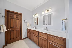 261 Glyn Tawel Dr, Granville, OH 43023 - Photo 34