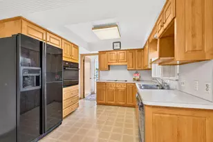 1541 S Roosevelt Ave, Columbus, OH 43209 - Photo 36