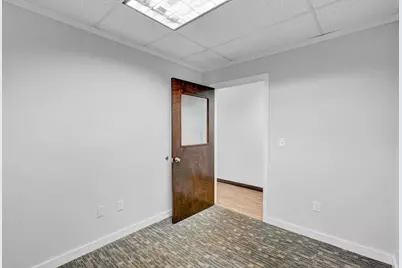 3871-3873 Broadway #3869, Grove City, OH 43123 - Photo 2