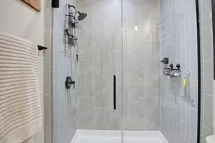 1363 S 5th St, Columbus, OH 43207 - Photo 32