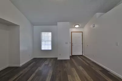 2710 Patrick Henry Avenue, Columbus, OH 43207 - Photo 4