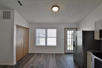 2710 Patrick Henry Avenue, Columbus, OH 43207 - Photo 8