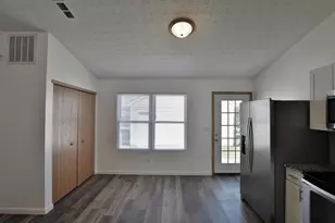 2710 Patrick Henry Ave, Columbus, OH 43207 - Photo 8