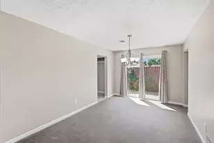 4327 Robin St, Grove City, OH 43123 - Photo 6
