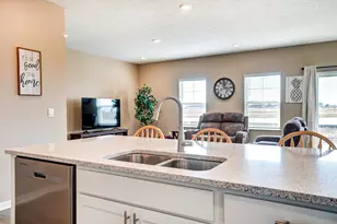 734 Leslie Dr, Plain City, OH 43064 - Photo 6