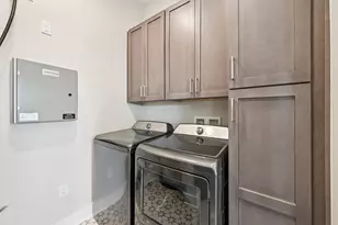 2842 Gunnison Dr, Columbus, OH 43228 - Photo 20