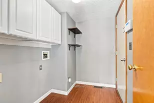 1438 Newell Ct, Columbus, OH 43228 - Photo 32