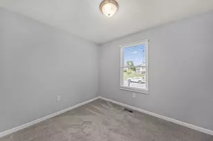 4431 Hickory Wood Dr, Columbus, OH 43228 - Photo 18
