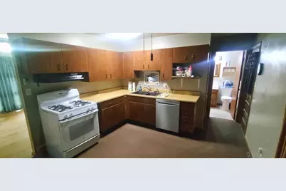 647 Teakwood Court, Galion, OH 44833 - Photo 6