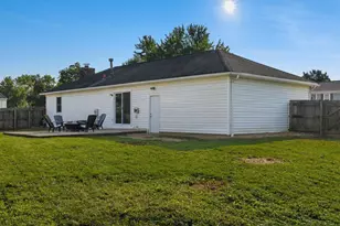 1504 Red Leaf Ln, Columbus, OH 43223 - Photo 40