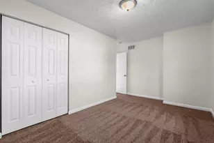 1504 Red Leaf Ln, Columbus, OH 43223 - Photo 24