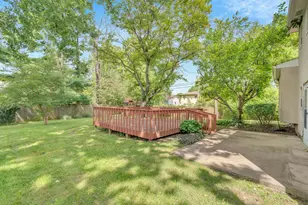 5297 Sandalwood Ct, Columbus, OH 43229 - Photo 10