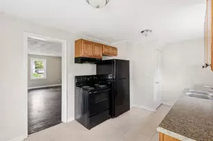 2431 Lexington Ave, Columbus, OH 43211 - Photo 18