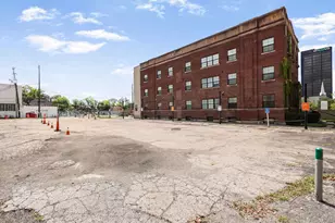 595 E Broad St, Columbus, OH 43215 - Photo 24
