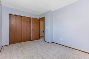800 Ficus Dr, Columbus, OH 43085 - Photo 16